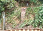 Jembatan Sungai Cibalagung Penghubung Dua Desa Di Kecamatan Mande Abruk
